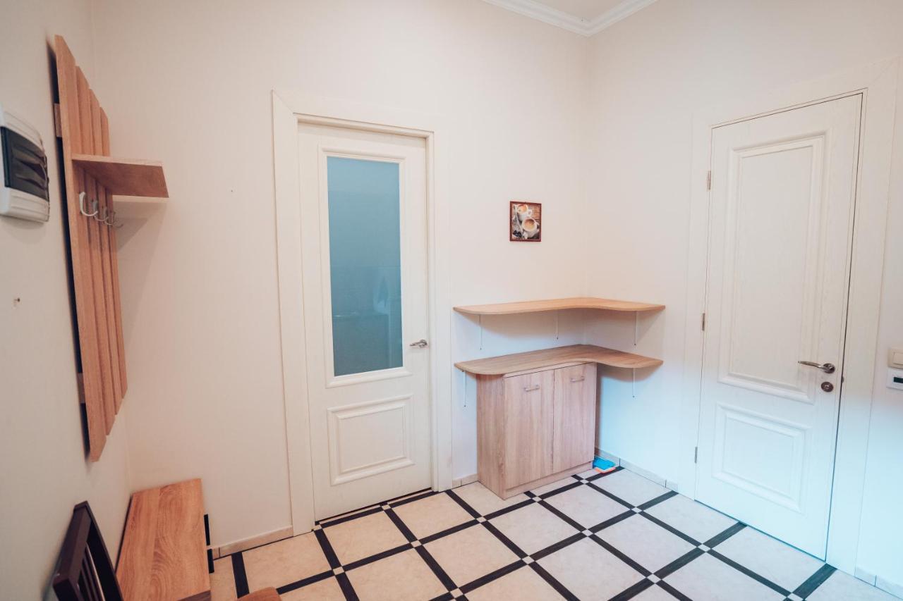 Wonderful Flat On City Center Uzhhorod Bagian luar foto
